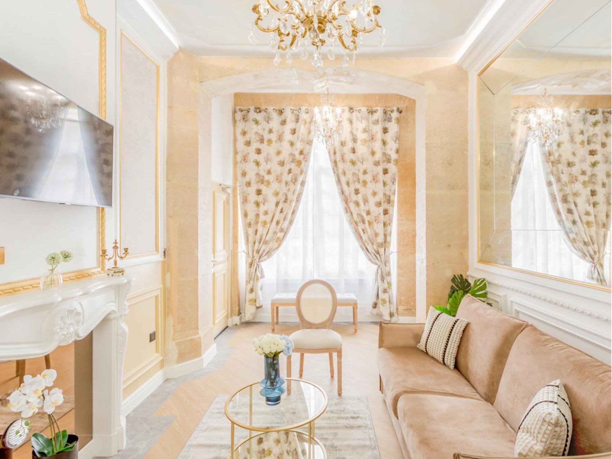 Merveil -luxury -champs Elysees-haussmann Ii *